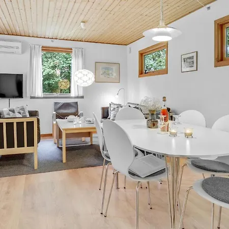 Gorgeous In With Kitchen * Neksø